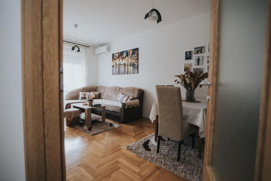Apartment Peckham Требинье Экстерьер фото
